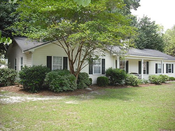 2nd image of 3841 Honeysuckle Dr