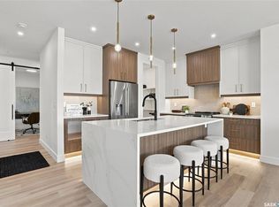 102 Cockcroft Mnr, Saskatoon, SK S7V1Y5