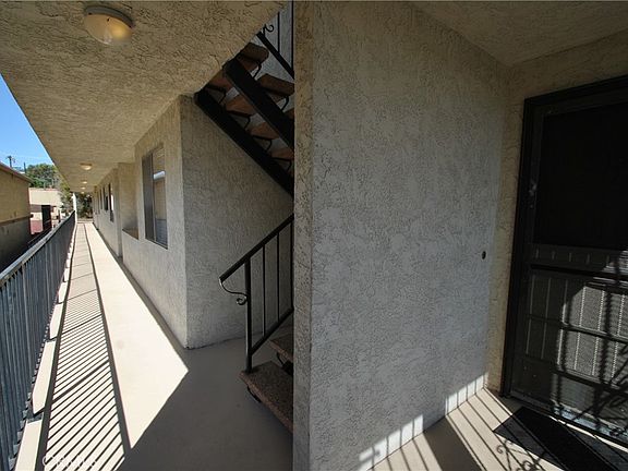 4th image of 129 N Cabrillo Ave
