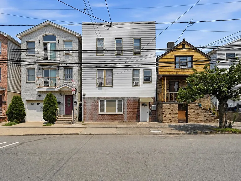 78 Logan Ave #1 — Photo 20