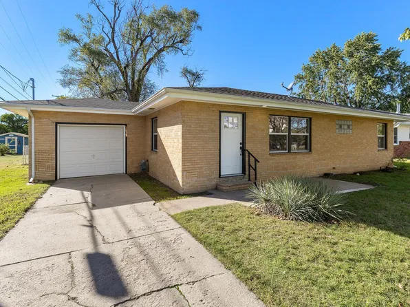 3013 N Elm St, Hutchinson, KS 67502