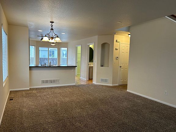3rd image of 2145 Clipper Way