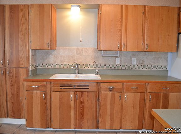 4th image of 159 Sabyan Dr