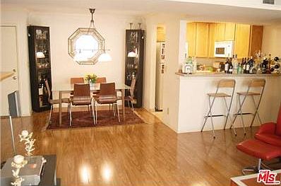 1st image of 5325 Newcastle Ave Unit 137