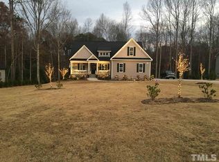 145 Farmall Dr, Smithfield, NC 27577