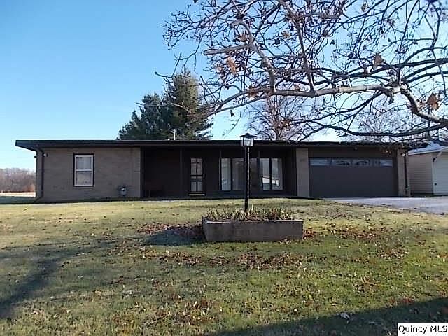 1st image of 207 Willow Dr