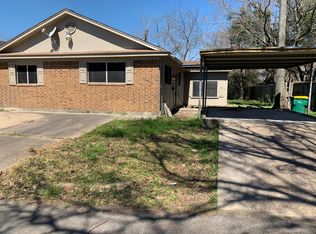 718 Barcelona Cir, Baytown, TX 77520