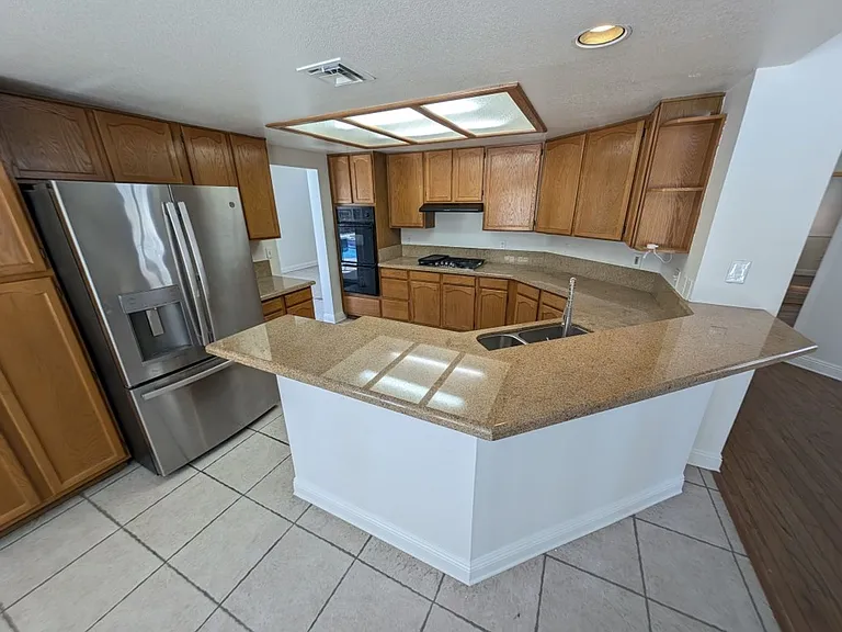 8432 Airmont Ct — Photo 5