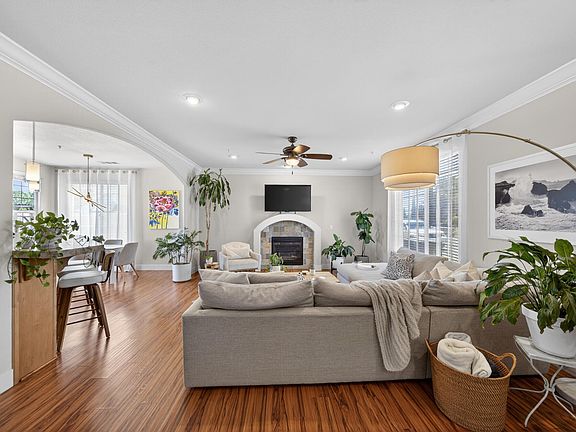 3rd image of 5556 Diamond Ridge Dr