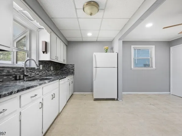 48 Buchanan Ave, Sayreville Boro, NJ 08859