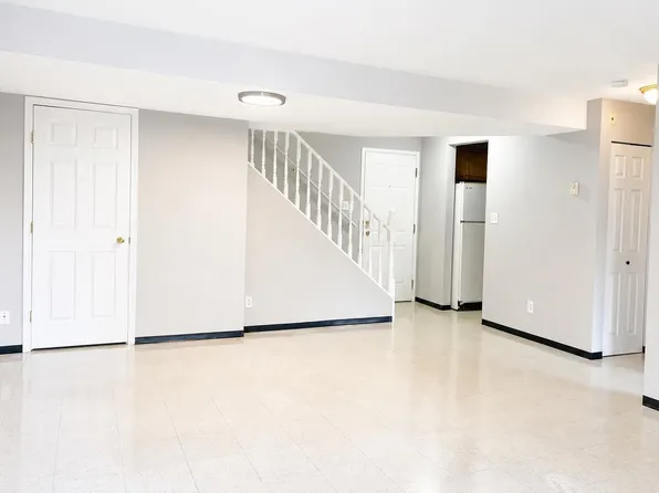 12014 220th St, Maple Ridge, BC V2X 5R5