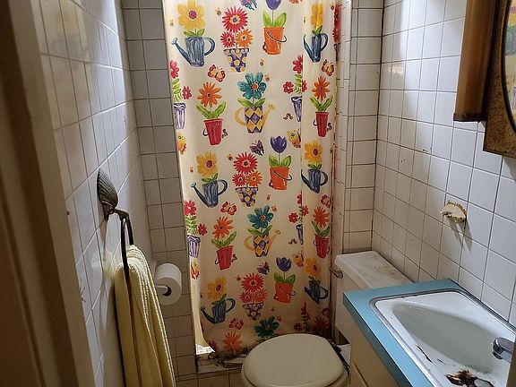 5th image of 8411 W 64th Ter