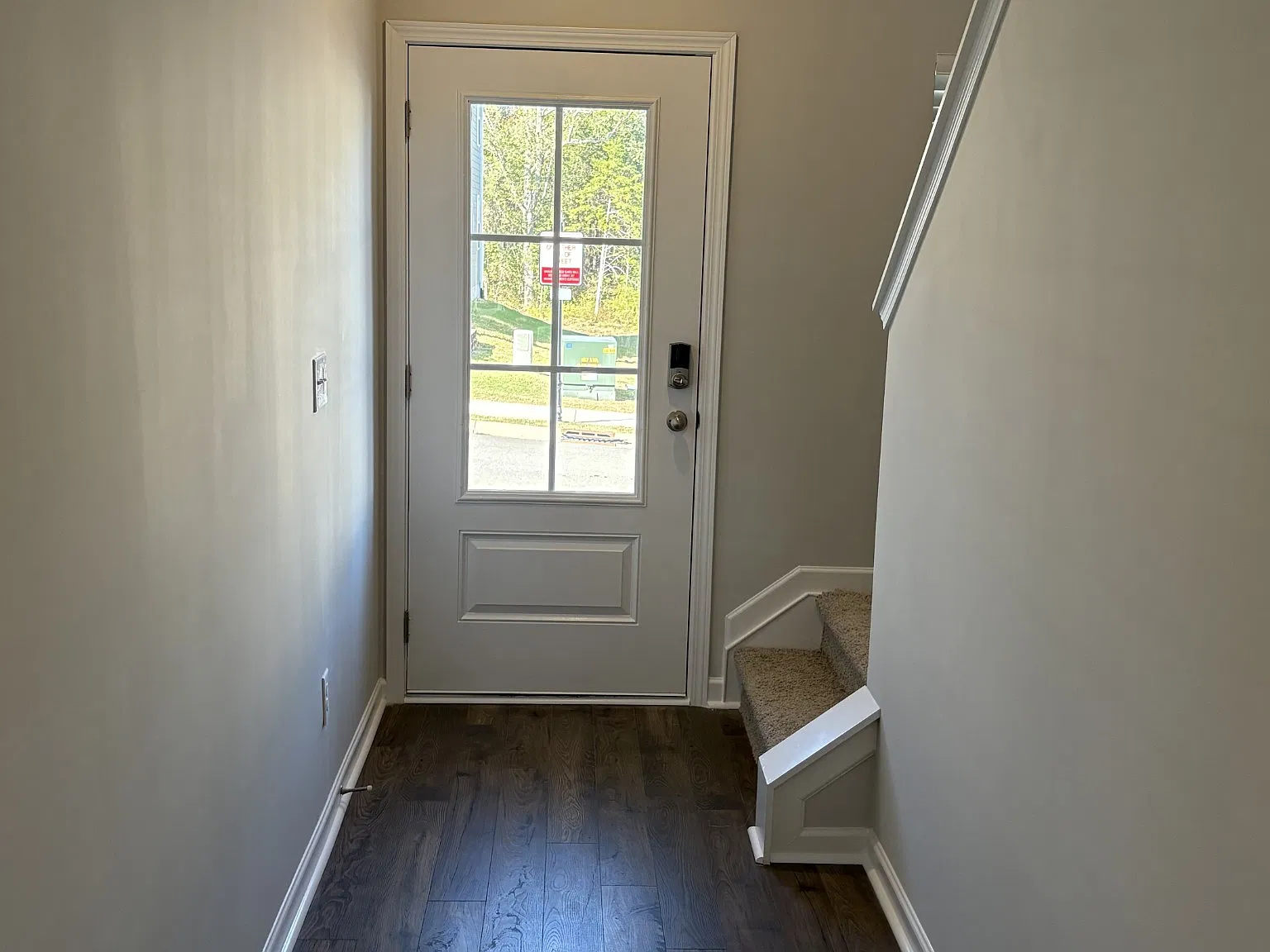 3 bed, 2.5 bath, 1418 sqft, $1,900 — Photo 3