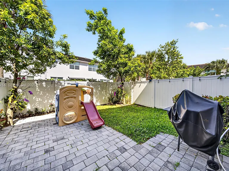 4349 Veleiros Ave — Photo 52