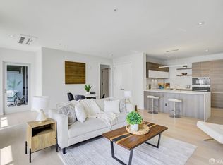 3590 20th St APT 303, San Francisco, CA 94110