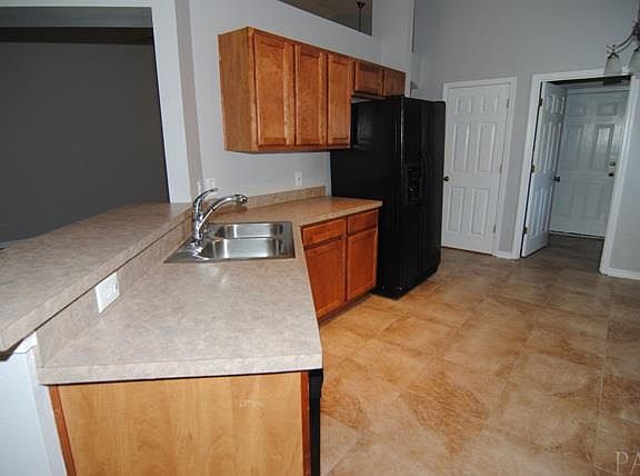 4th image of 5881 Dandelion Ln