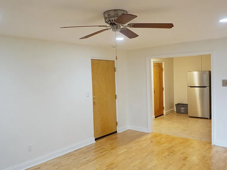 41 Walnut St #44 — Photo 1