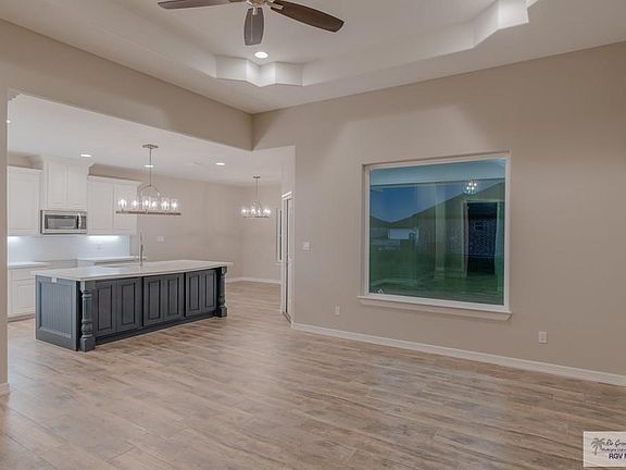 3rd image of 6301 Timberline Dr #4