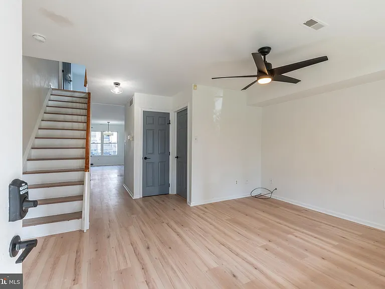 1330 N Hancock St — Photo 9