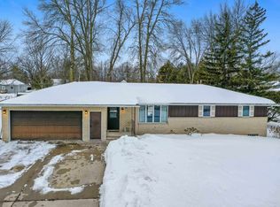 228 Williams St, Pulaski, WI 54162