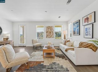 1902 Shasta Ln, Hercules, CA 94547