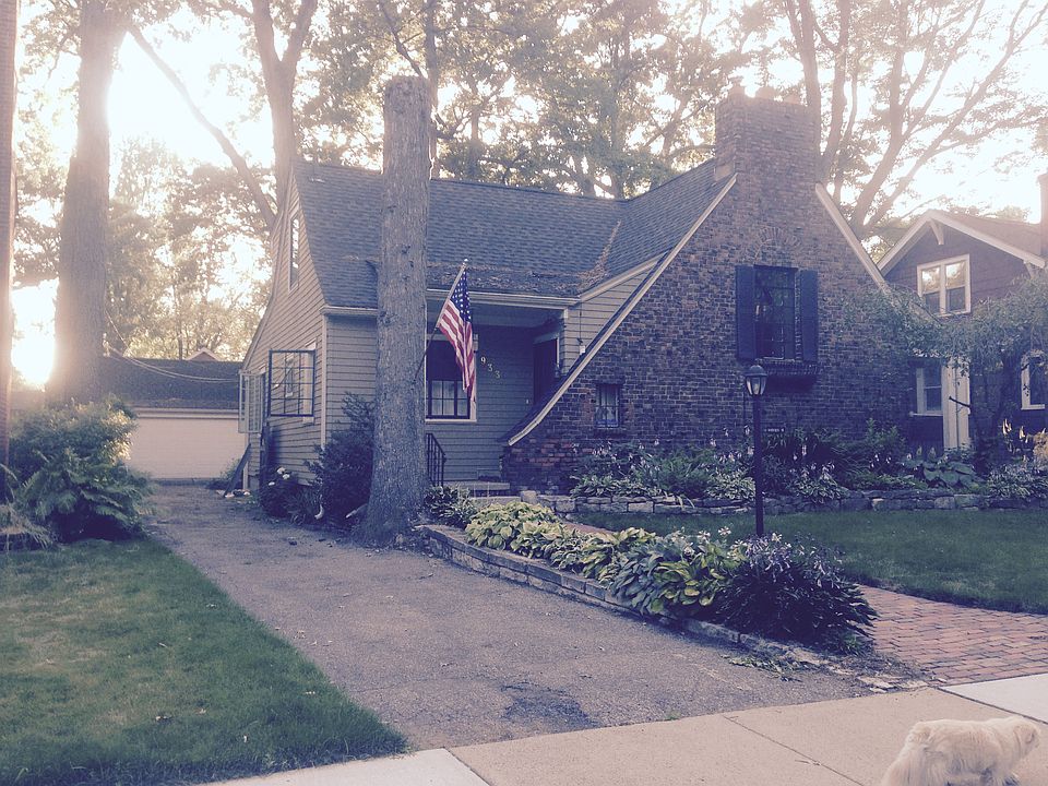 1st image of 933 Woodcrest Dr