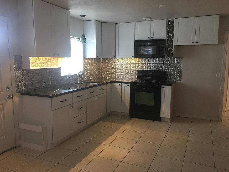 2nd image of 323 Bothun Rd