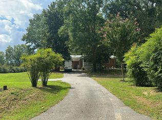 85 Cedar Rock Rd, Hoschton, GA 30548