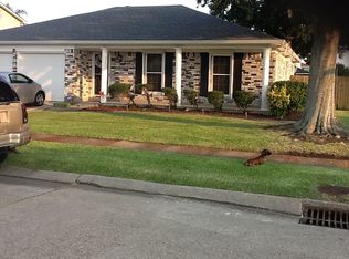 2400 Park Ln, Gretna, LA 70056
