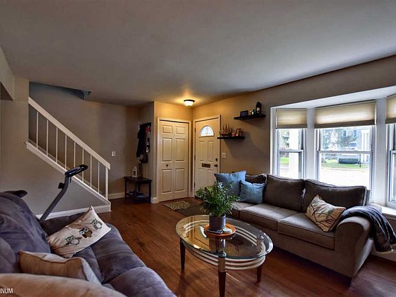 4th image of 37338 Charter Oaks Blvd