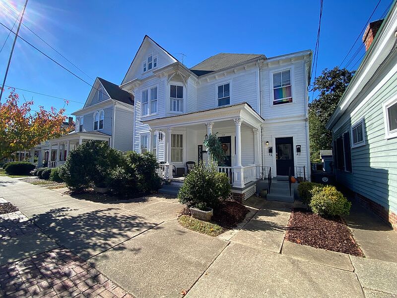 1st image of 1114 Prince Edward St APT 2