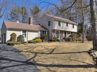 9 Sunnyrock Dr, Walpole, MA 02081