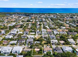 1001 NE 2nd Ter, Boca Raton, FL 33432