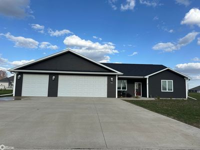 950 S 5th St, Wapello, IA, 52653