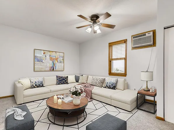 2609 E 24th St #1, Minneapolis, MN 55406