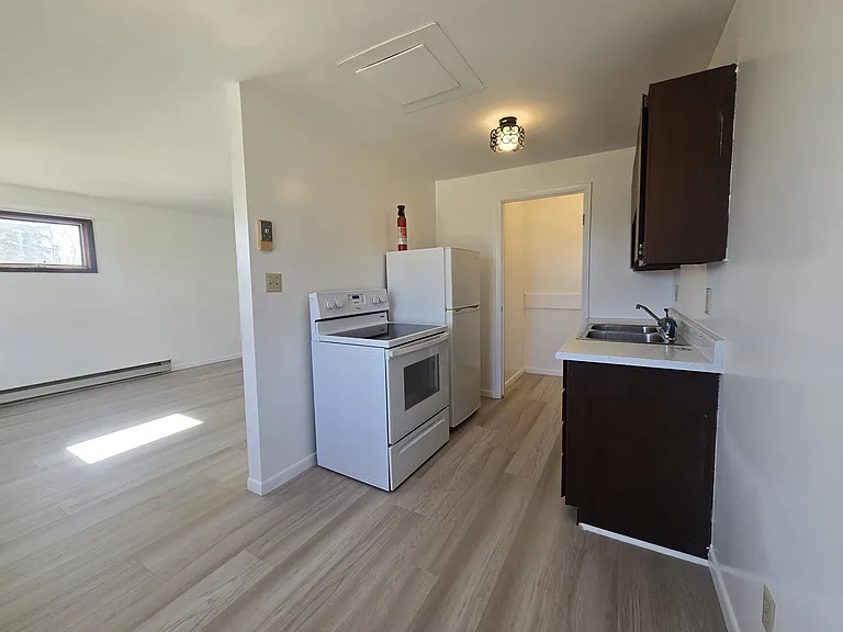 105 Hobart St #1 — Photo 5