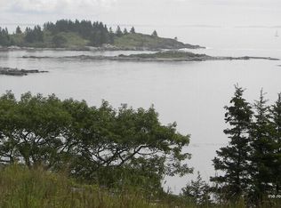 197 Pooles Hill Rd, Vinalhaven, ME 04863