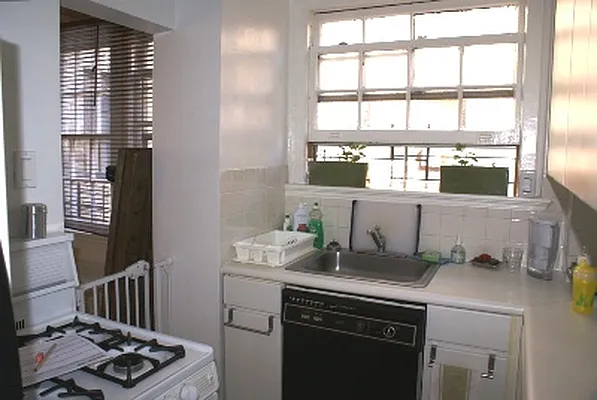 Rented by Levan Real Estate | media 7