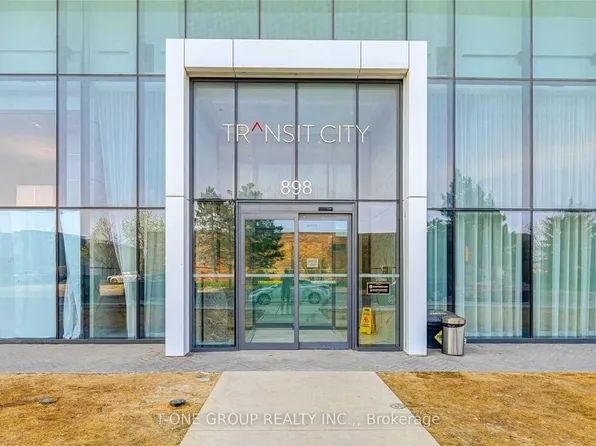 898 Portage Pkwy, Vaughan, ON