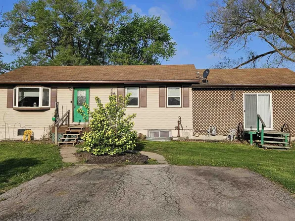 110 S 17th St, Fairfield, IA 52556