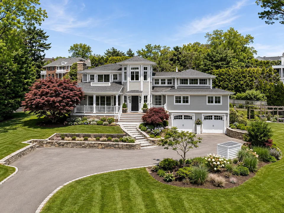 9 Bluewater Hl