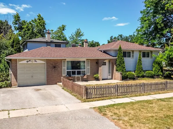 32 Lonsdale Pl, Barrie, ON L4M 4J1