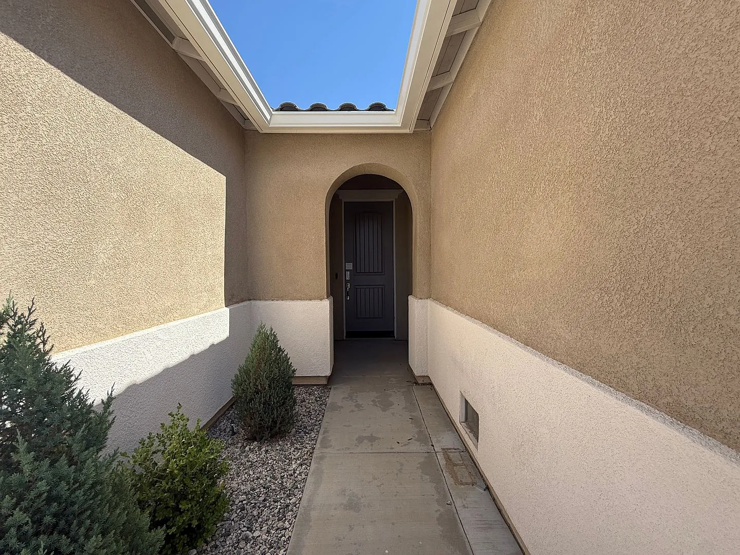 Rosamond 4 Bedroom + 3 Bathroom ! — Photo 2