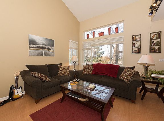 3rd image of 3033 Kentshire Cir #3033