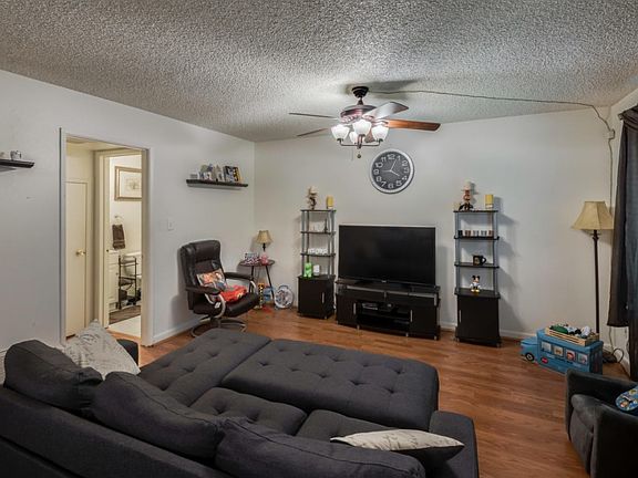5th image of 5712 Shadow Creek Dr APT 2