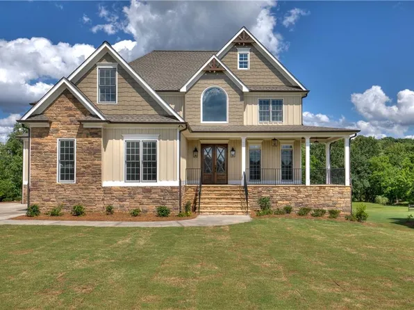 107 River Walk Pkwy, Euharlee, GA 30145