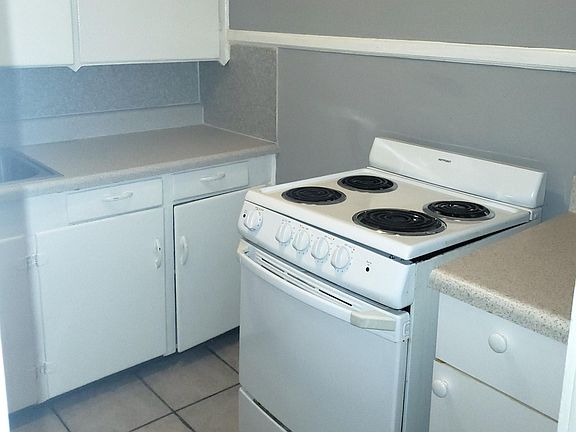 5th image of 2107 Central Ave Unit 5