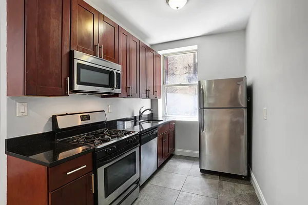 Rented by Your Vanity Realty | media 5