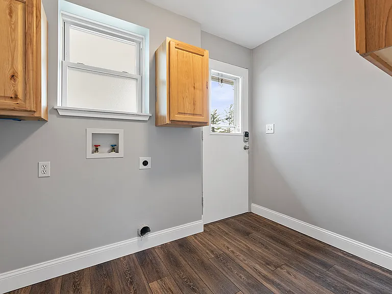 135 N Purdue Ave — Photo 23