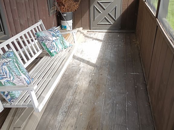 4th image of 906 21st St
